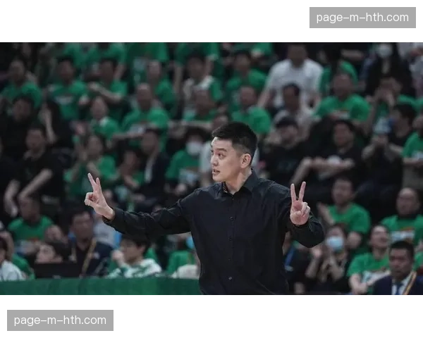 辽宁队赛后更衣室庆祝视频流出，杨鸣教练强调“保持专注”